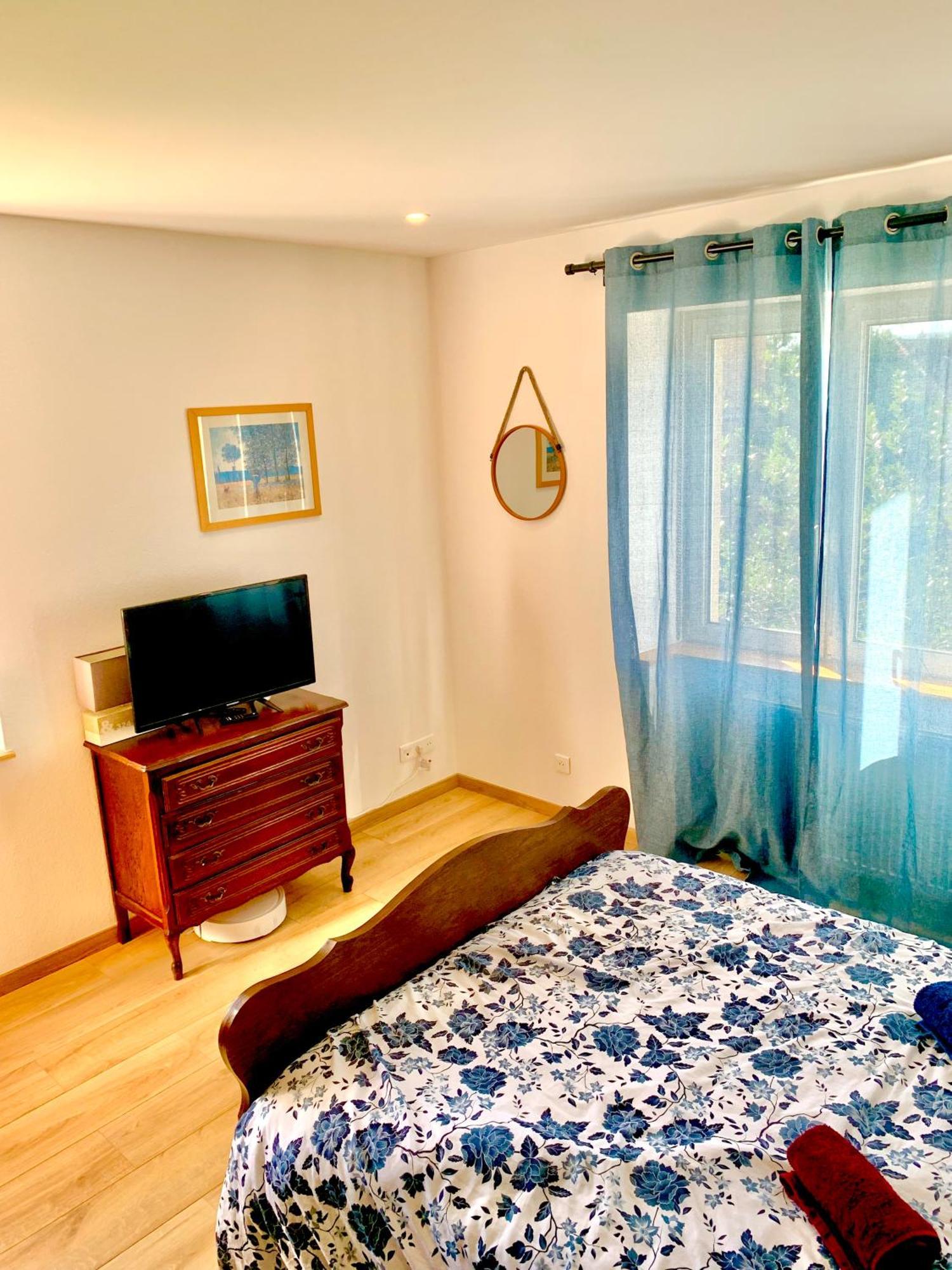 L Indemodable Renove Spacieux Et Lumineux Avec 2 Chambres Сарбур Екстер'єр фото